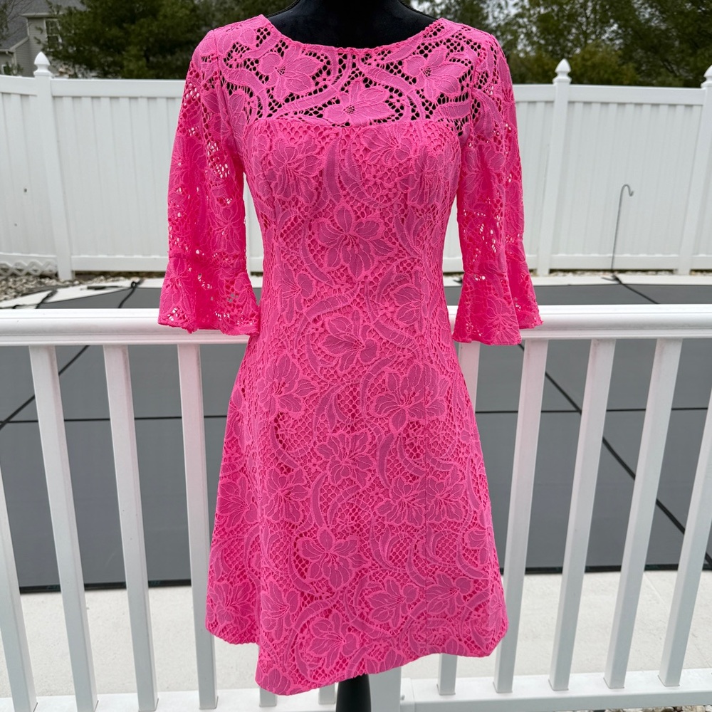 Lilly Pulitzer Allyson Lace Dress in Pink Tropics Floral
Vines NWT Size 2